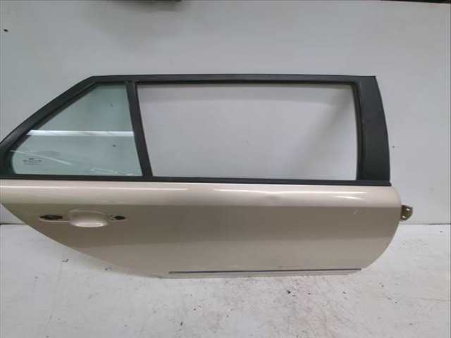 Puerta Trasera Derecha Kia Carens 2.0 CRDI 140 140CV 103KW