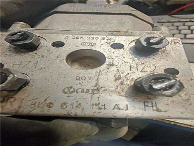 Foto 2ª: Abs Volkswagen Passat 1.9 HIGHLINE [1.9 LTR. - 85 KW TDI] [AJM]