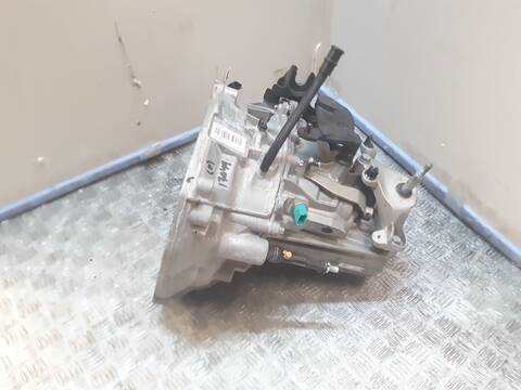 Foto 2ª: Caja Cambios Renault Clio TCE 90 B7MT) 91CV 67KW [H4D470] (2023)