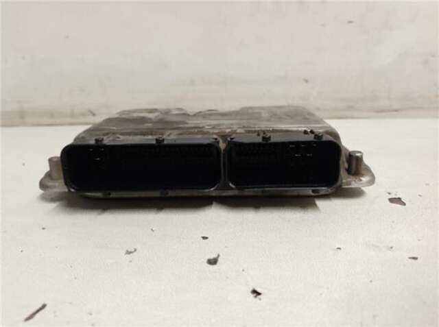 Foto 2ª: Centralita Motor ECU Skoda Fabia 1.4 COMFORT [1.4 LTR. - 55 KW TDI CAT (AMF)]