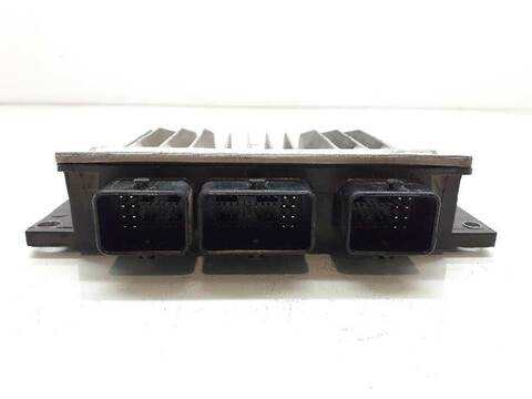 Foto 3ª: Centralita Motor ECU Dacia Sandero LAUREATE 68CV 50KW [K9K792] (2009)