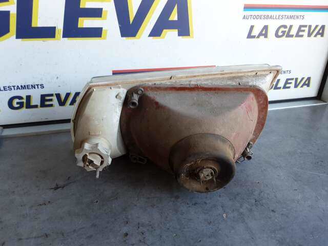 Foto 2ª: Faro Izquierdo Citroen C1 1.8 DIESEL 59CV 0CV VD DESDE MODELO 1984 HASTA MODELO 2005) [161A] (1992)