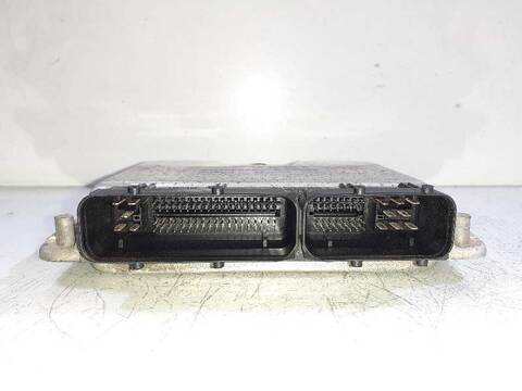 Foto 2ª: Centralita Motor ECU Audi A3 1.9 TDI AMBIENTE 100CV 74KW [ATD] (1996)