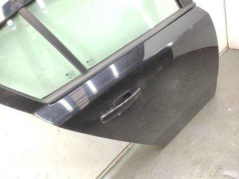 Foto 3ª: Puerta Trasera Derecha Opel Astra 1.3 CDTI L48) 90CV 66KW [Z13DTH] (2005)