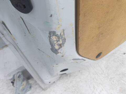 Foto 3ª: Puerta Trasera Derecha Iveco Daily FG H2 BATALLA 3520 35 S V (2019)