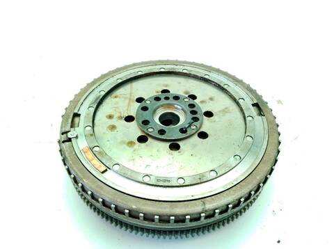 Foto 3ª: Volante Motor Mercedes Clase B 150 B 200 CDI 246.201) [OM 651.901] (2011)
