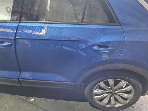 Foto 3ª: Puerta Trasera Izquierda Volkswagen T-Roc ADVANCE 5P [DTR] (2021)