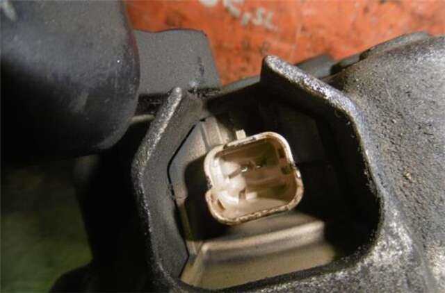 Foto 3ª: Alternador Peugeot 207 1.4 CONFORT [1.4 LTR. - 70 KW 16V VTI CAT (8FS - EP3)] [8FS (EP3)]