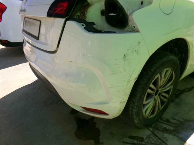 Foto 2ª: Paragolpes Trasero Citroen DS4 1.6 HDI 2011-2015 [9H05] (2013)