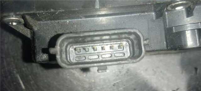 Foto 3ª: Caja Mariposa Renault Clio 0.9T [H4BB408]
