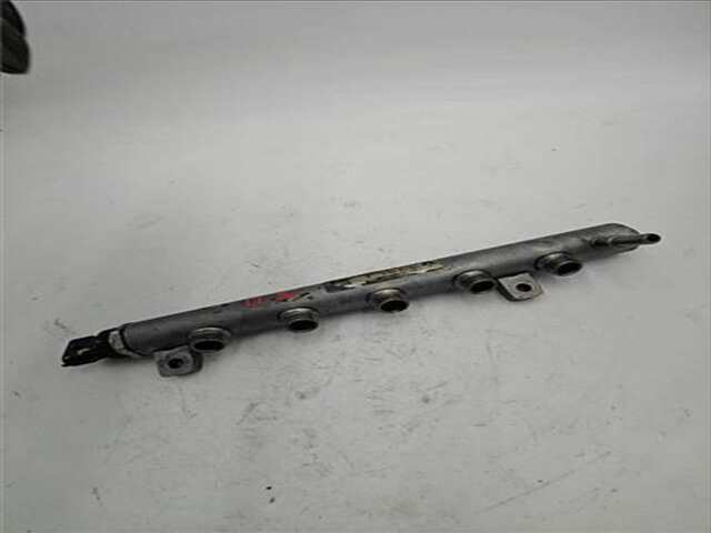 Foto 2ª: Rampa Inyectora Nissan Qashqai 1.5 360° [1.5 LTR. - 81 KW TURBODIESEL CAT]