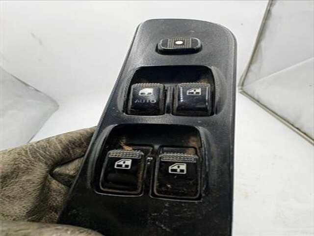 Foto 3ª: Botonera Elevalunas Kia Carens 1.8 LS MONOVOLUMEN [1.8 LTR. - 81 KW CAT] [TB]