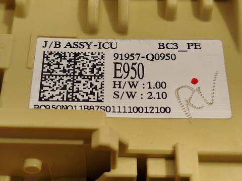 Foto 4ª: Caja Reles Fusibles Hyundai i20 1.0 T-GDI 101CV 74KW [G3LF] (2024)