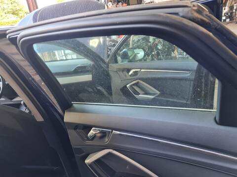 Foto 1ª: Elevalunas Manual Trasero Derecho Audi Q3 35 TDI BASICO 149CV 110KW [DTSA] (2021)