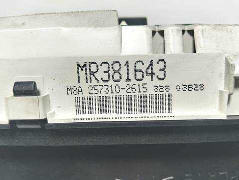 Foto 3ª: Cuadro de Instrumentos Mitsubishi Montero 1800 GDI 3-PTAS.) 120CV (1999)