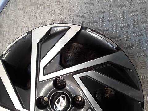 Foto 3ª: Juego LLantas Hyundai i20 1.0 T-GDI 101CV 74KW [G3LE] (2024)