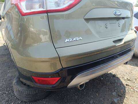 Paragolpes Trasero Ford Kuga TITANIUM 140CV 103KW