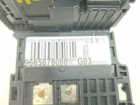 Foto 2ª: Caja Reles Fusibles Citroen C4 EXCLUSIVE 112CV 82KW [9H05] (2011)