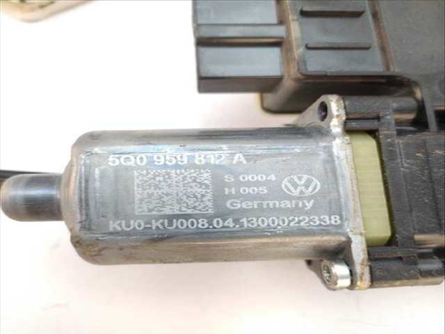 Foto 3ª: Elevalunas Manual Trasero Derecho Seat Leon 1.6 TDI (2012)