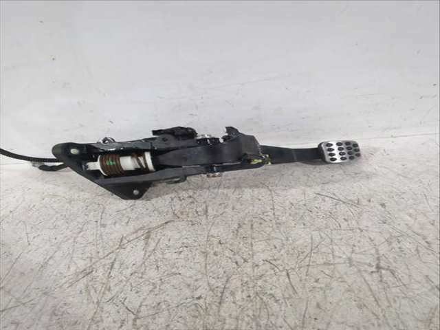 Foto 1ª: Pedal Embrague Mercedes Clase B 150 B 180 CDI - D 246.212) 109CV [OM 607.951 (K9K)] (2011)