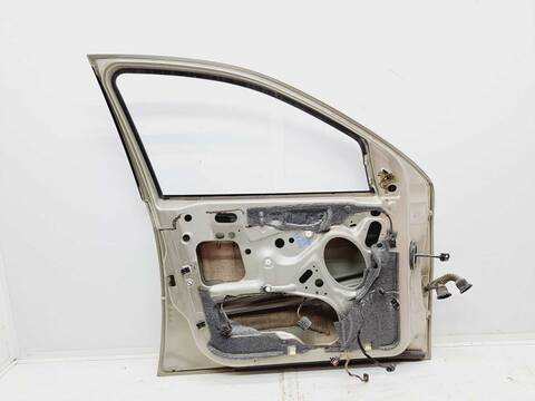 Foto 4ª: Puerta Delantera Izquierda Ford Focus GHIA BERLINA 115CV 85KW [F9DA] (2004)