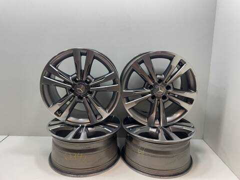 Juego LLantas Mercedes Clase E 180 OM651924