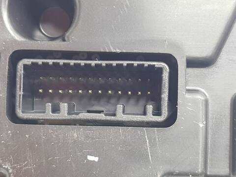 Foto 3ª: Cuadro de Instrumentos Renault Trafic L1H1 27T 113CV 83KW (2014)