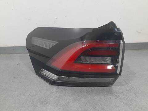 Piloto Trasero Izquierdo Volkswagen Taigo 1.0 TSI CS1)