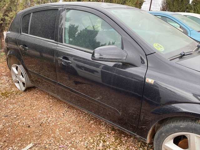 Foto 3ª: Puerta Trasera Derecha Opel Astra 1.7 CDTI 100cv [Z17DTH] (2006)