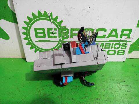 Foto 3ª: Caja Reles Fusibles Lancia Y 1.3 MULTIJET 16V ARGENTO 10.2006 ) 75CV [199A2000] (2003)