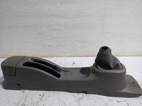 Foto 3ª: Consola Central Nissan Micra SPORT 80CV 59KW [CR12DE] (2005)