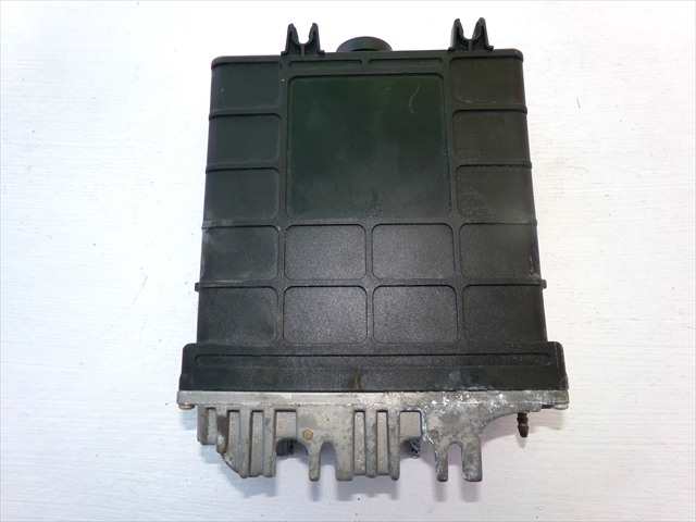 Foto 2ª: Centralita Motor ECU Volkswagen Sharan 1.9 TDI 1995-2000 [1Z] (1997)