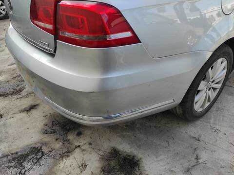 Foto 2ª: Paragolpes Trasero Volkswagen Passat CFFB BERLINA (2011)
