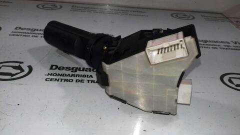 Foto 2ª: Mando Multifuncion Nissan Navara DOUBLE CAB LE 4X4 171CV 126KW [YD25DDTI] (2005)