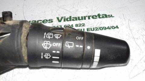 Foto 2ª: Mando Multifuncion Nissan Terrano 3.0 TD CAT 154CV 113KW [ZD30] (2006)