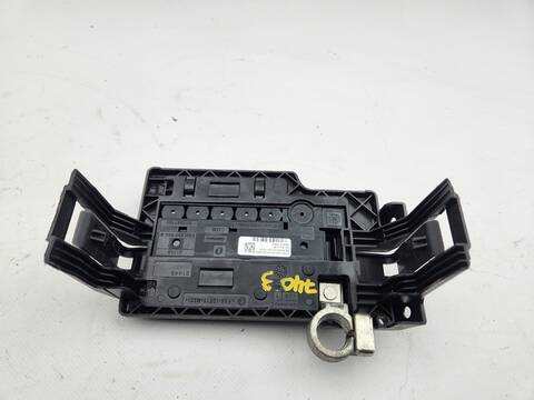 Foto 3ª: Caja Reles Fusibles Volkswagen Polo LIFE 95CV 70KW [DLAC] (2022)