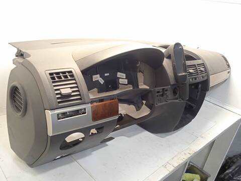 Foto 3ª: Salpicadero Volkswagen Touareg 3.2 V6 24V 220CV 162KW [AZZ] (2003)