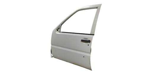 Foto 3ª: Puerta Delantera Izquierda Nissan Terrano TD27T (2001)