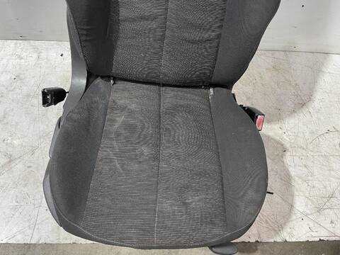 Foto 2ª: Asiento Delantero Derecho Renault Scenic GRAND CONFORT DYNAMIQUE 131CV [F9Q818] (2003)