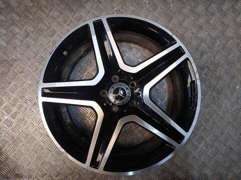 Foto 3ª: Juego LLantas Mercedes Clase G 230 GLA 200 156.943) 156CV 115KW [270910] (2019)