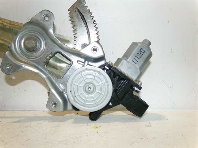 Foto 3ª: Elevalunas Eléctrico Delantero Izquierdo Mitsubishi ASX 1.8 D 2010-2012 [4N13] (2012)