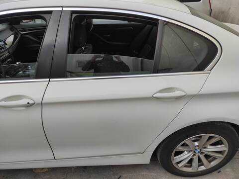 Foto 1ª: Puerta Trasera Izquierda Bmw Serie 5 518 N47D20C BERLINA (2011)