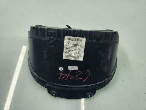 Foto 4ª: Cuadro de Instrumentos Bmw Serie 1 114 118D BERLINA 143CV 105KW [N47D20C] (2008)