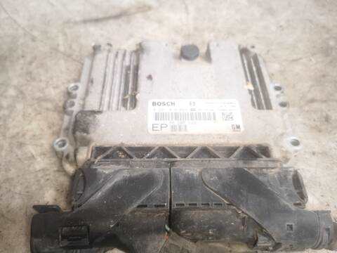 Foto 2ª: Centralita Motor ECU Opel Astra Z19DTH (2008)