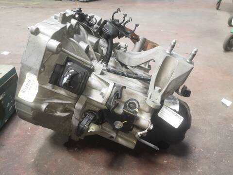 Foto 2ª: Caja Cambios Dacia Sandero D4F732 (2013)