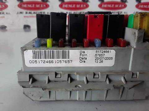 Foto 2ª: Caja Reles Fusibles Lancia Y 1.2 16V ARGENTO 80CV (2003)