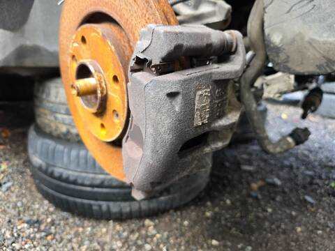 Pinza Freno Delantera Derecho Citroen C3 1 2 LTR. - 60 KW 12V E-VTI 2013 82CV