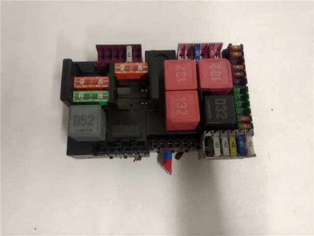 Foto 1ª: Caja Reles Fusibles Mercedes Clase C 160 2.1 C 220 BLUETEC - D (205.004) [2.1 LTR. - 125 KW CDI CAT]