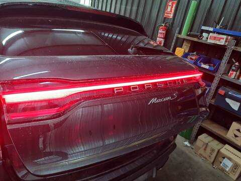 Foto 2ª: Piloto Trasero Central Porsche Macan GTS 95BBL1) 380CV 280KW [DGRB] (2023)