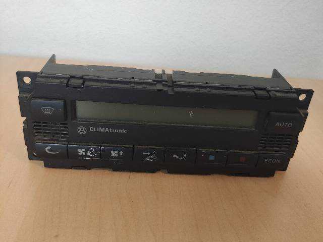Foto 1ª: Climatizador Volkswagen Golf 1.9 TDI GOLF IV 3P (2000)